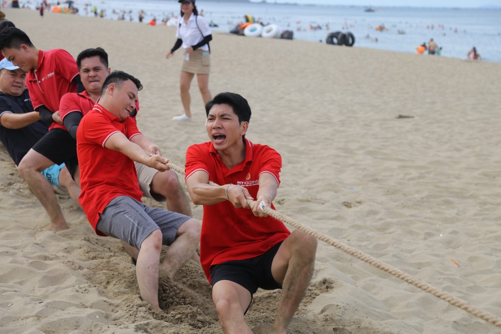 MT Paint - Chuyến Du lịch Cửa Lò đáng Nhớ! Hoạt động team buildings trong chuyến du lịch Cửa Lò