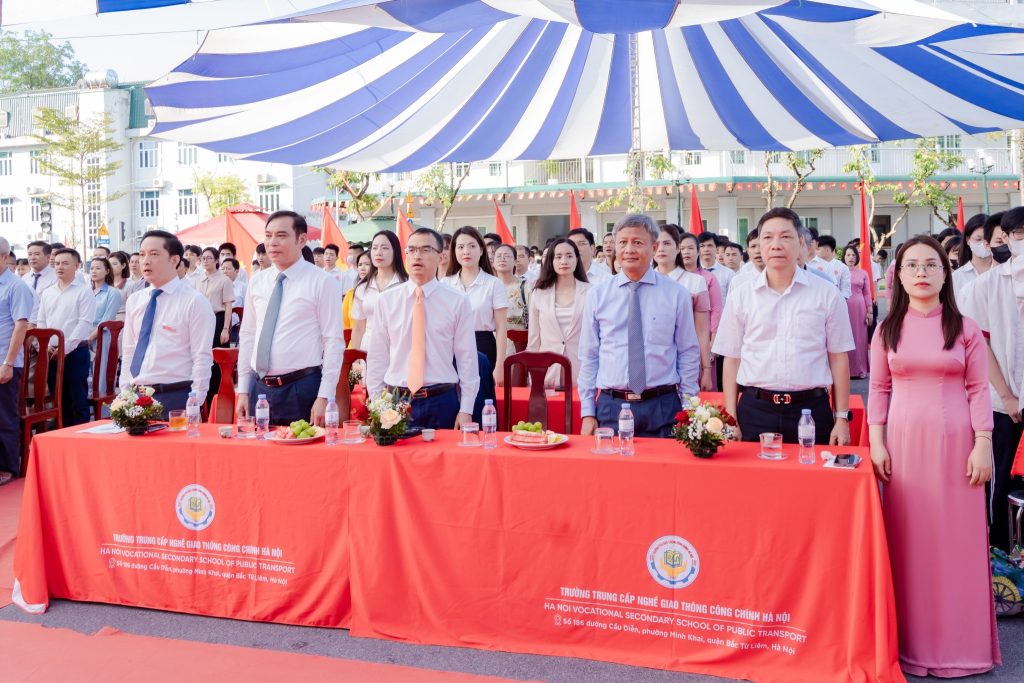 MT Paints tham dự lễ khai giảng năm học 2025 – 2026 tại Trường Trung cấp nghề Giao thông Công Chính MT Paints tham dự lễ khai giảng năm học 2025 – 2026 tại Trường Trung cấp nghề Giao thông Công Chính