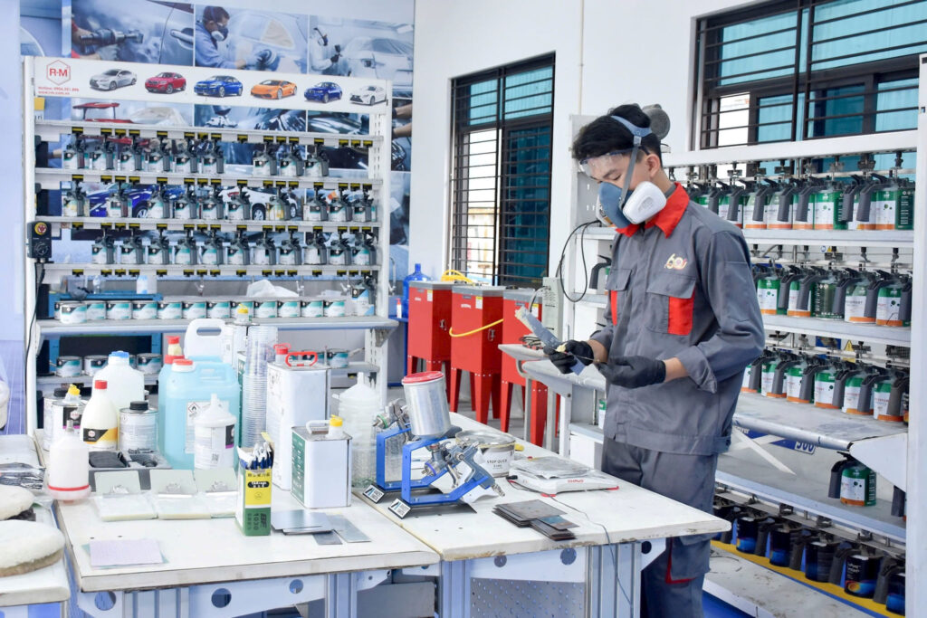 MT Paint Đồng Hành Cùng Đại Diện Việt Nam Chinh Phục Nghề Sơn Ô Tô Tại WorldSkills 2026 Tự Hào MT Paint Đồng Hành Cùng Đại Diện Việt Nam Chinh Phục Nghề Sơn Ô Tô Tại WorldSkills 2026