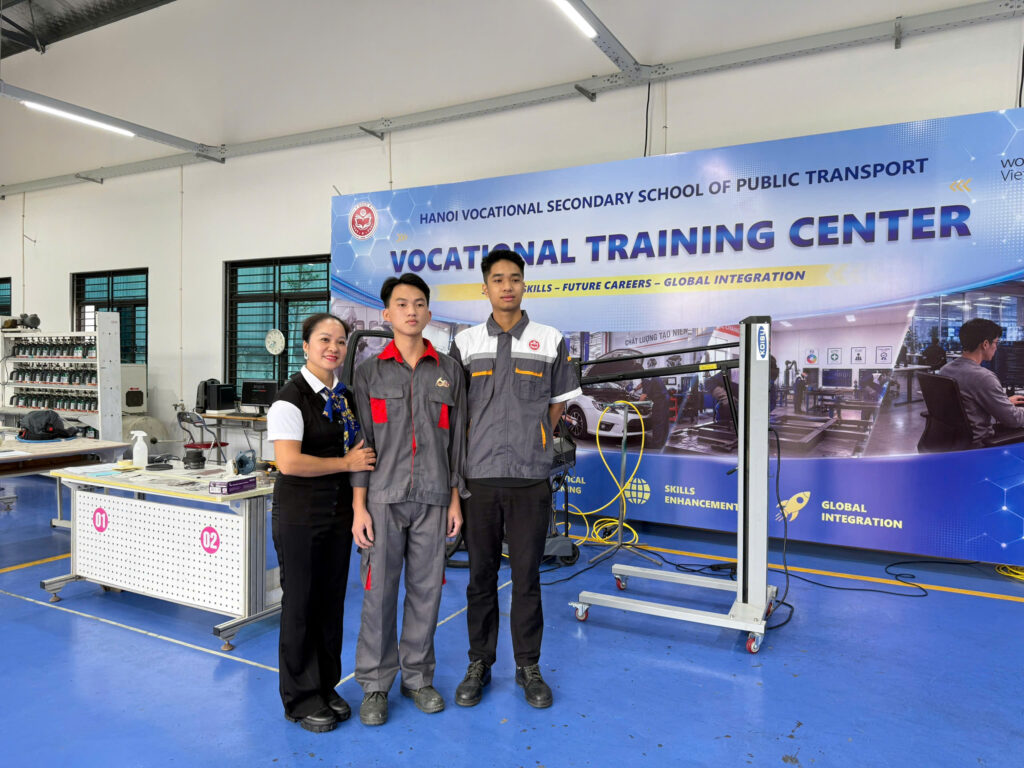 MT Paint Đồng Hành Cùng Đại Diện Việt Nam Chinh Phục Nghề Sơn Ô Tô Tại WorldSkills 2026 Tự Hào MT Paint Đồng Hành Cùng Đại Diện Việt Nam Chinh Phục Nghề Sơn Ô Tô Tại WorldSkills 2026